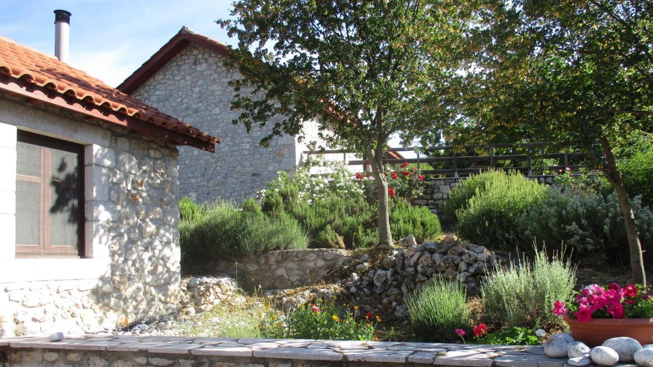Stone House In A Quiet Landscape, Leonidion Villa Eksteriør bilde